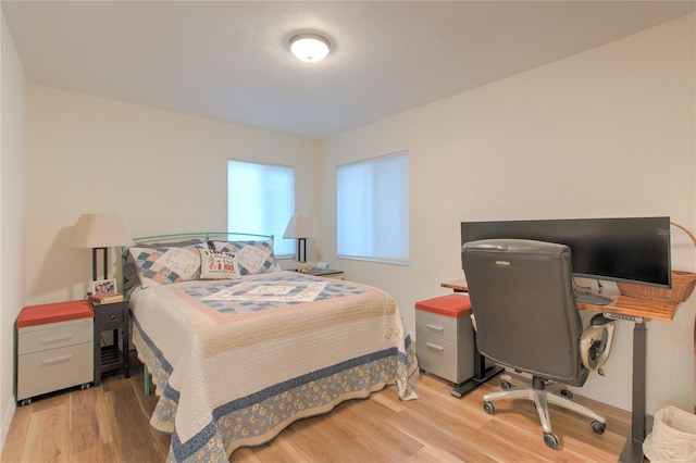 663 Courtland Blvd, Deltona, FL 32738 - bedroom featuring light wood-style flooring and a desk