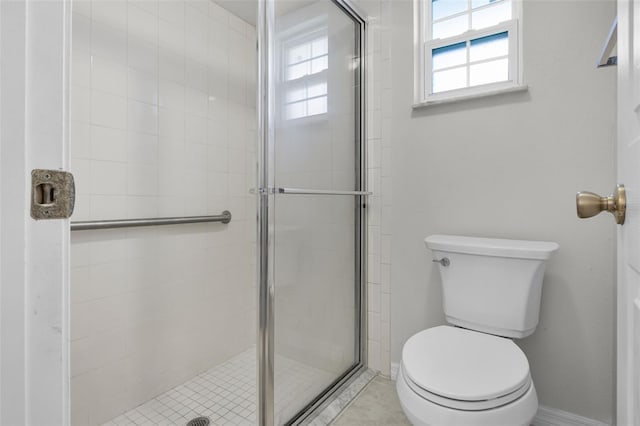 7201 Pleasant Dr, Orlando, FL 32818 - full bath featuring toilet and a shower stall