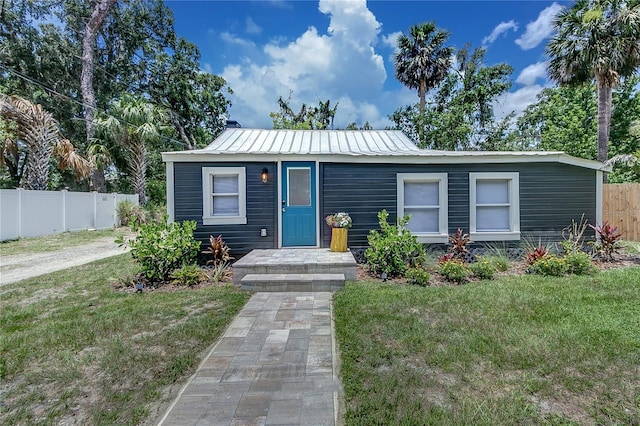 410 W 12th St, Sanford, FL 32771 - photo 1