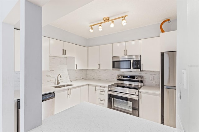 546 Orange Dr Unit 11, Altamonte Springs, FL 32701 - photo 2