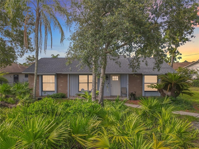 1510 Chatsworth Ave, Deltona, FL 32738 - single story home featuring brick siding and a shingled roof