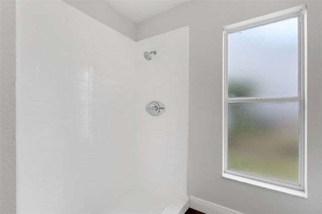 1121 Needlewood Loop, Oviedo, FL 32765 - full bathroom with tiled shower and baseboards