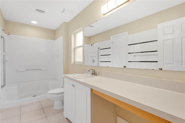 11813 Colyar Ln, Parrish, FL 34219 - full bath with tile patterned floors, vanity, and a shower