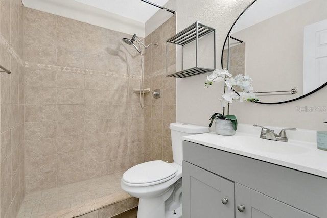 2318 Inagua Way, Winter Park, FL 32792 - bathroom featuring tiled shower and vanity