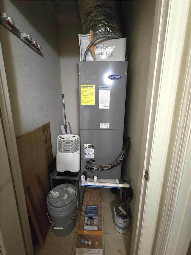 3001 Laurel Run Ln Unit 203, Kissimmee, FL 34741 - utilities featuring heating unit