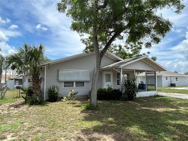 377 Poinsettia Ave, Sebring, FL 33870 - photo 1