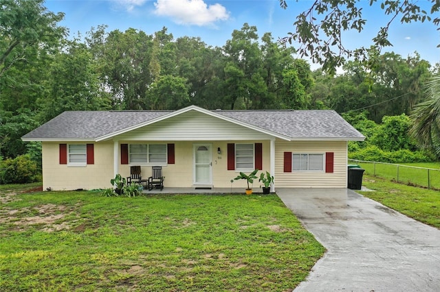 711 4th St, Wildwood, FL 34785 - photo 1