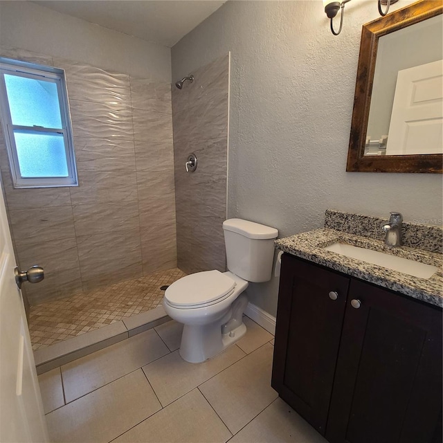 4118 Kirkland Blvd, Orlando, FL 32811 - bathroom featuring vanity, tiled shower, and tile patterned floors