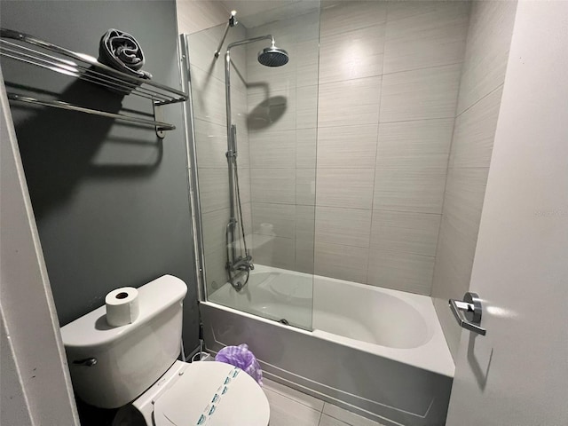5245 W Irlo Bronson Memorial Hwy Unit 156, Kissimmee, FL 34746 - full bath featuring shower / tub combination and tile patterned flooring