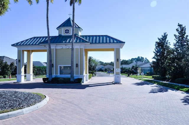 2825 Attwater Loop, Winter Haven, FL 33884 - view of community featuring curved driveway
