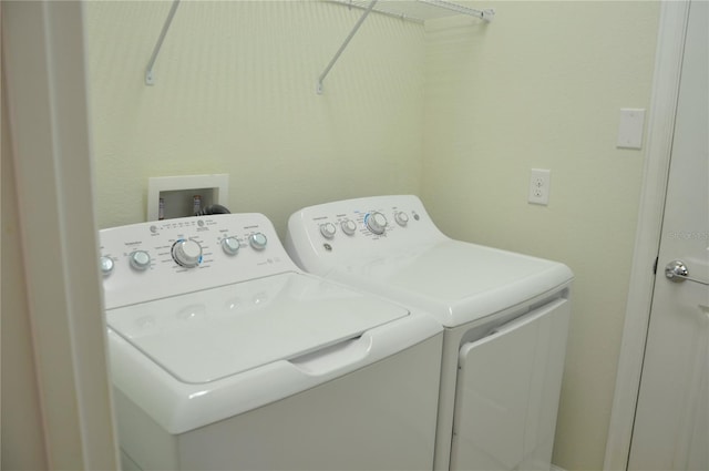 2825 Attwater Loop, Winter Haven, FL 33884 - washroom with independent washer and dryer