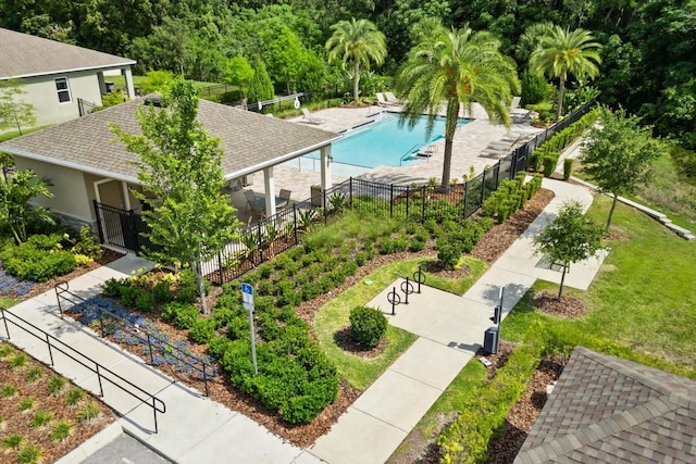 5684 Horseshoe Loop, Apopka, FL 32712 - drone / aerial view of a pool area