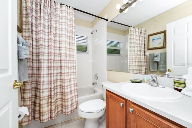 3422 Swallow Hill St, Clermont, FL 34714 - full bath featuring shower / bath combination with curtain, vanity, and tile patterned floors