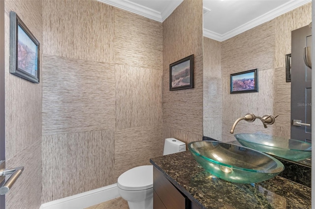 10545 Down Lakeview Cir, Windermere, FL 34786 - half bathroom featuring ornamental molding and vanity