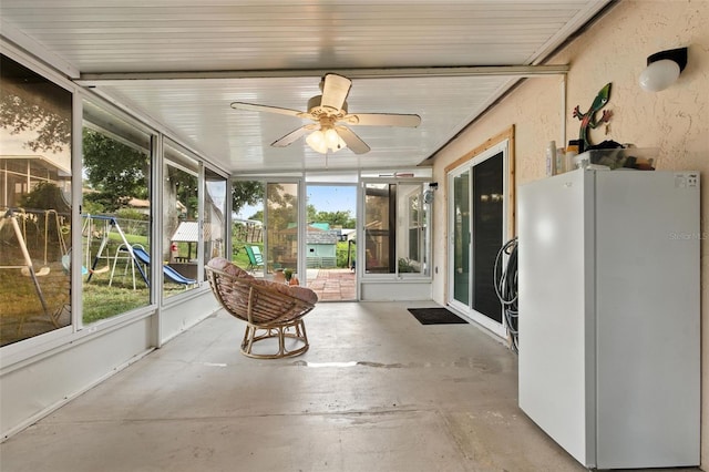 2212 Clementine Trl, Clermont, FL 34714 - sunroom with healthy amount of natural light and ceiling fan