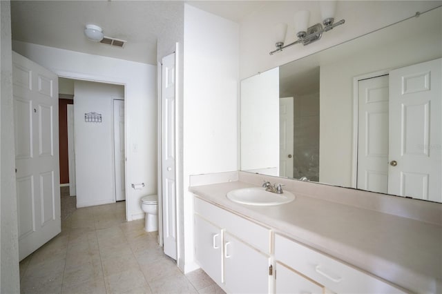 13037 Mulberry Park Dr Unit 5211, Orlando, FL 32821 - bathroom with vanity and tile patterned flooring