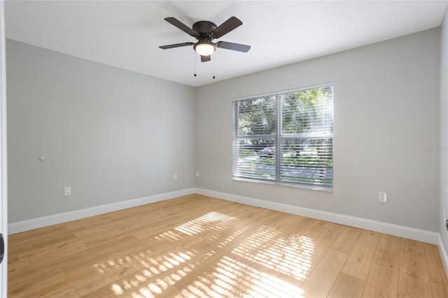 988 Vanderbilt Dr, Eustis, FL 32726 - empty room with light wood finished floors and ceiling fan