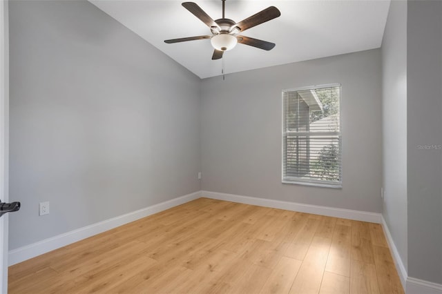 988 Vanderbilt Dr, Eustis, FL 32726 - unfurnished room featuring light wood-type flooring, ceiling fan, and vaulted ceiling