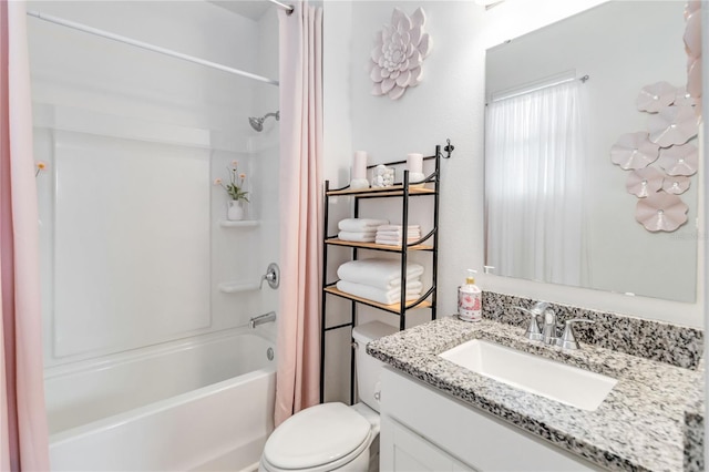 16400 Winding Preserve Cir, Clermont, FL 34714 - bathroom featuring shower / tub combo and vanity