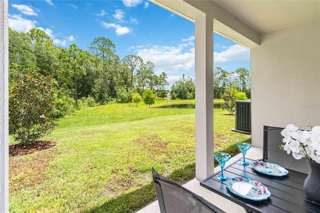 16400 Winding Preserve Cir, Clermont, FL 34714 - view of grassy yard with a water view and view of scattered trees