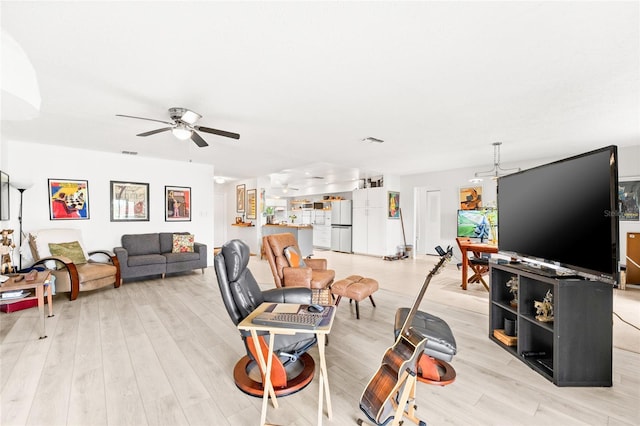 10760 Wilderness Ct, Orlando, FL 32821 - photo 13