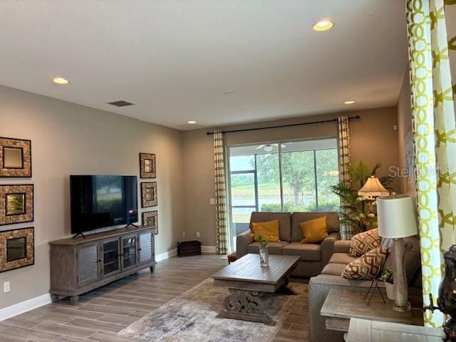 3306 Sagebrush St, Harmony, FL 34773 - photo 3