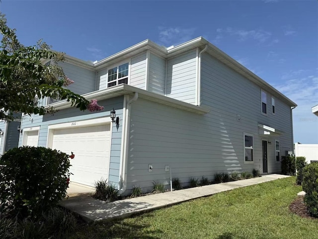 2602 Buena View Rd, Kissimmee, FL 34746 - view of home's exterior featuring a yard