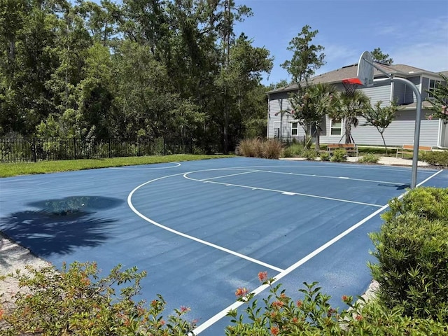 2602 Buena View Rd, Kissimmee, FL 34746 - view of basketball court with community basketball court