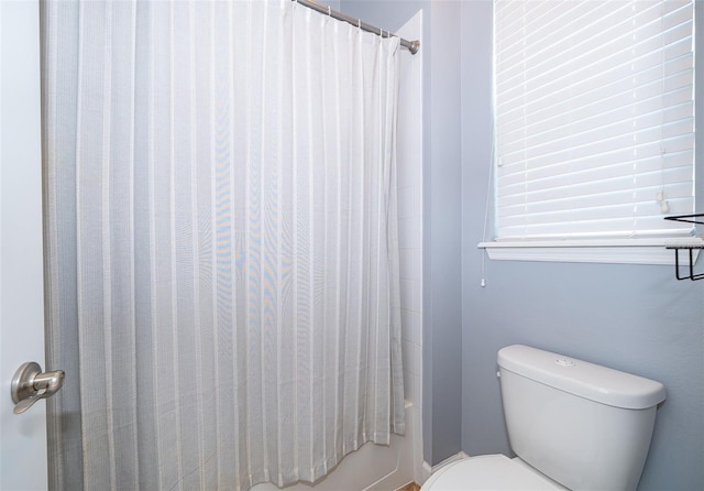 3546 Mediterra Dr, Clermont, FL 34711 - full bath with toilet and shower / bath combo