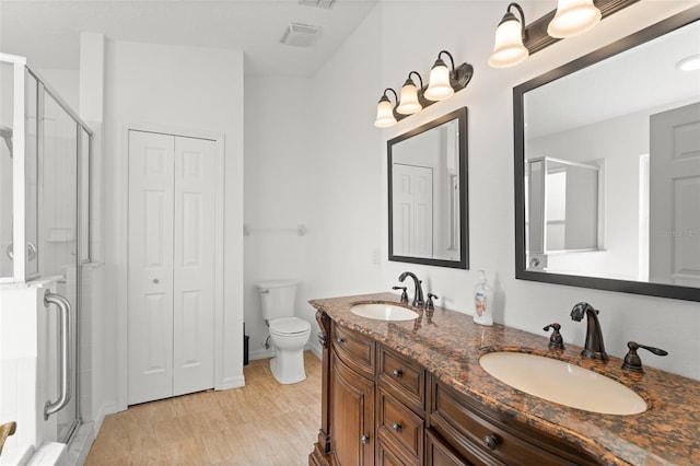 11341 Autumn Wind Loop, Clermont, FL 34711 - full bath featuring a closet, a stall shower, and double vanity