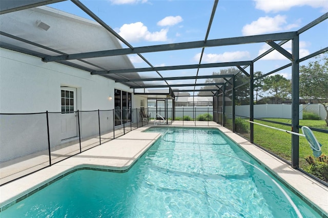 11341 Autumn Wind Loop, Clermont, FL 34711 - view of swimming pool featuring a patio area and glass enclosure
