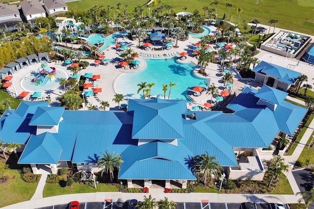 927 Paradise Dr, Davenport, FL 33897 - aerial view of a pool area