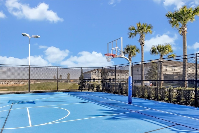 927 Paradise Dr, Davenport, FL 33897 - view of sport court with community basketball court