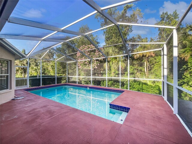 4615 River Overlook Dr, Valrico, FL 33596 - outdoor pool with a lanai and a patio area