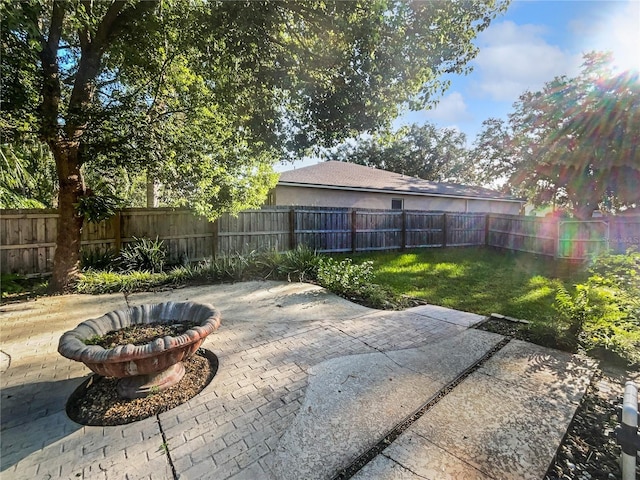 4615 River Overlook Dr, Valrico, FL 33596 - fenced backyard featuring a patio