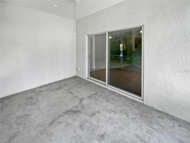 6303 Twin Bridges Dr, Zephyrhills, FL 33541 - view of patio