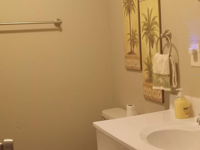 1624 Grand St, Orlando, FL 32805 - half bath featuring toilet and vanity