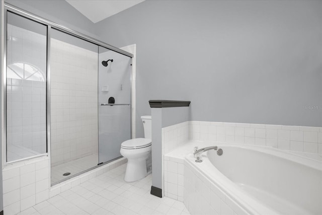 1237 Erik Ct, Altamonte Springs, FL 32714 - full bath featuring a garden tub, a stall shower, and tile patterned flooring