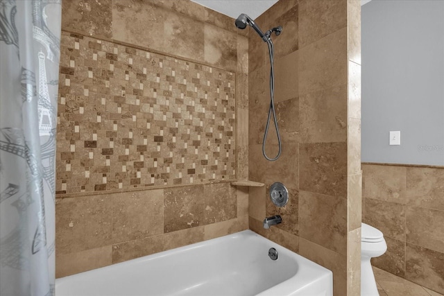 1237 Erik Ct, Altamonte Springs, FL 32714 - bathroom with shower / bath combo, tile walls, and a wainscoted wall