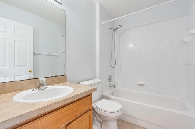 313 Cheshire Way, Davenport, FL 33897 - full bath with vanity and tub / shower combination