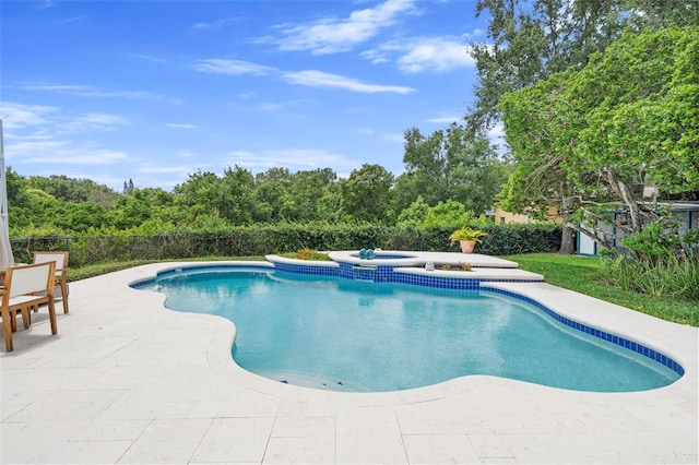 7905 Chad Ct, Orlando, FL 32835 - view of pool featuring a patio area and a pool with connected hot tub
