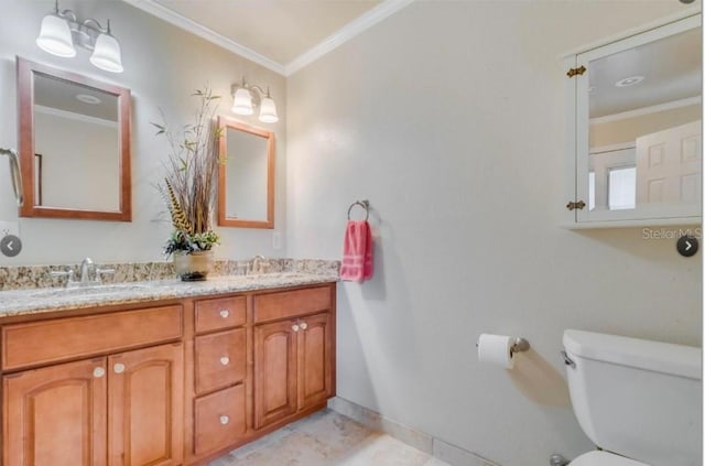 7905 Chad Ct, Orlando, FL 32835 - bathroom featuring double vanity and crown molding