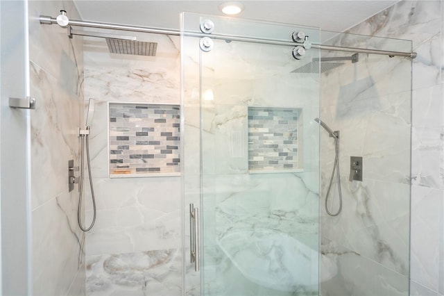 2813 Sanctuary Dr, Clermont, FL 34714 - bathroom with a marble finish shower