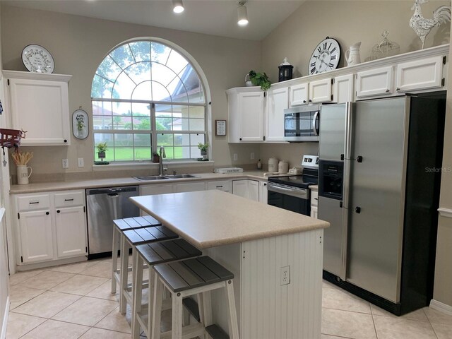 7866 Canyon Lake Cir, Orlando, FL 32835 - photo 4