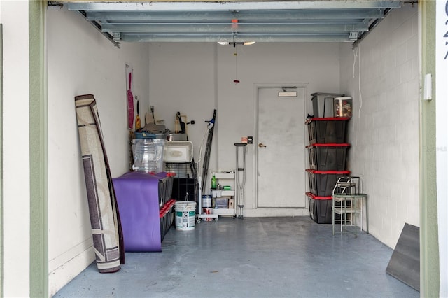 4027 Pemberly Pines Cir, Saint Cloud, FL 34769 - garage featuring concrete block wall