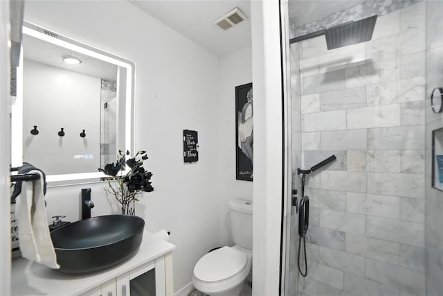 12419 Sion Ct, Orlando, FL 32824 - full bath with a shower stall and vanity
