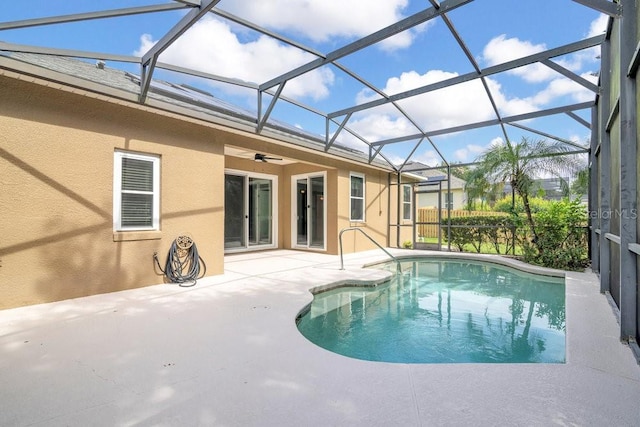 274 Wekiva Pointe Cir, Apopka, FL 32712 - swimming pool with a patio area, a ceiling fan, and a lanai
