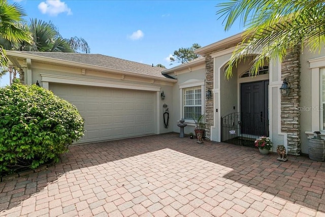 4080 Safflower Ter, Oviedo, FL 32766 - garage with decorative driveway