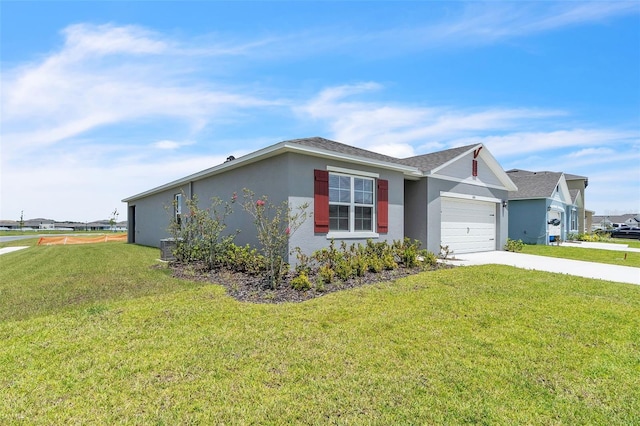 1850 Walnut Creek Dr, Kissimmee, FL 34744 - ranch-style house featuring stucco siding, an attached garage, concrete driveway, a front yard, and a shingled roof