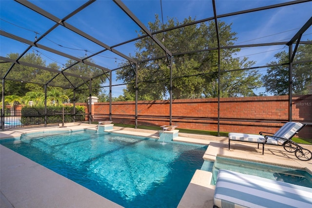 9379 Royal Estates Blvd, Orlando, FL 32836 - view of pool featuring a fenced backyard, a patio, and glass enclosure